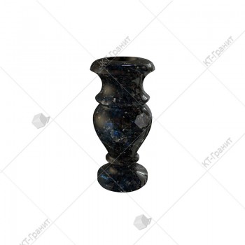 Ваза из лабрадорита